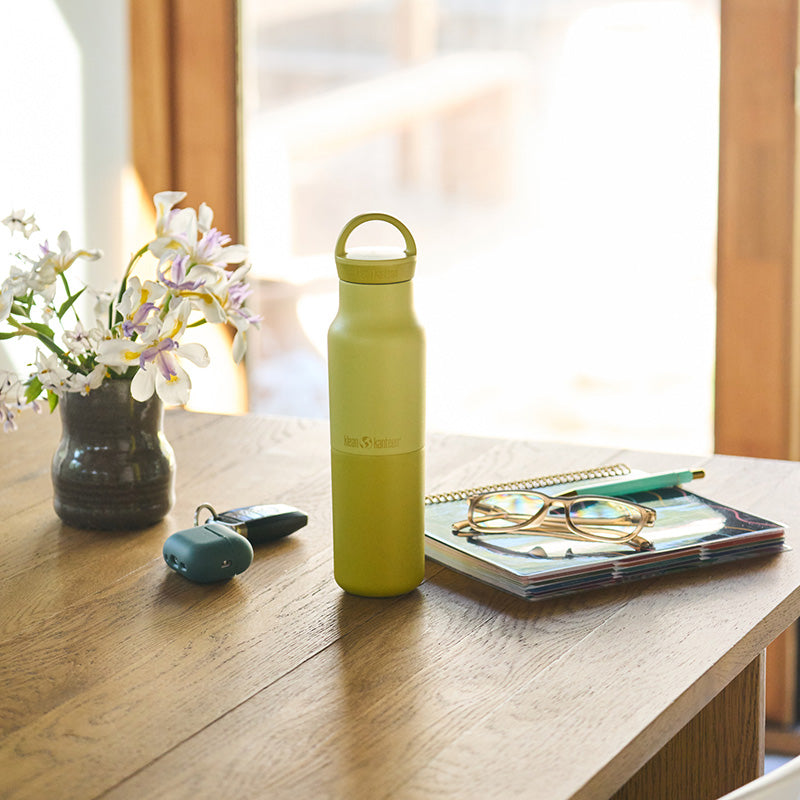 12oz-rise-classic-with-arch-loop-cap-b4 12oz_rise_classic_insulated_acacia_table_square.jpg