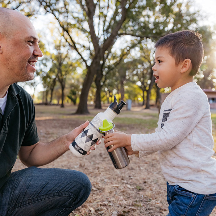 classic-kid-sippy-cap-o5 K12CNSIPPY-BS-sippy_cap_dad_lifestyle.jpg