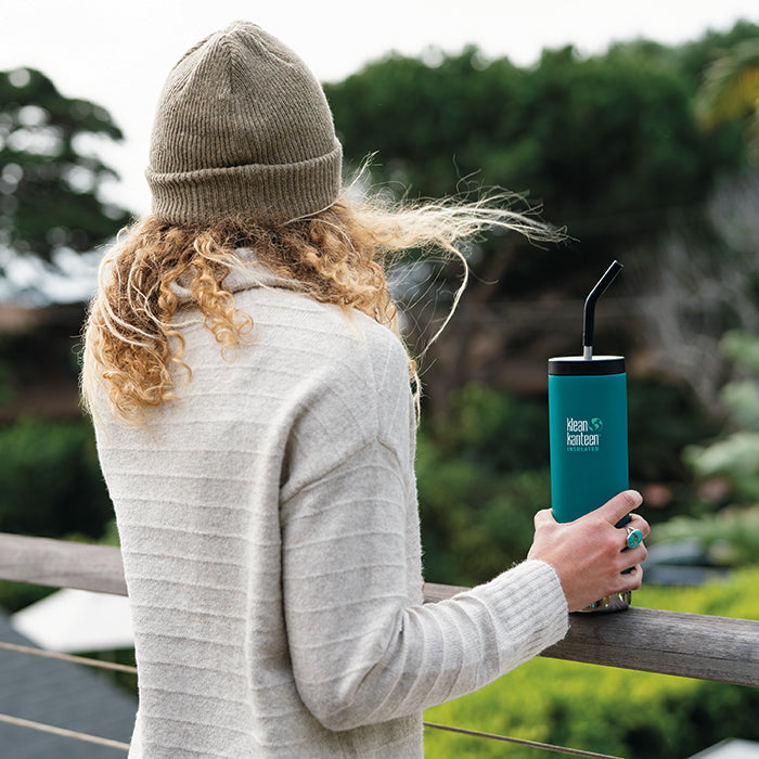 tkwide-straw-cap-j4 K20TKWPCC-EB-20pz-bottle-straw-cap_lifestyle.jpg