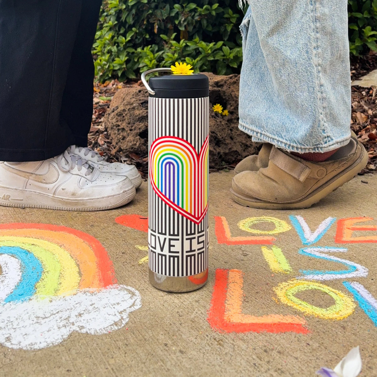 20oz-tkwide-with-twist-cap-pride-stripes-k6 Pride-2.webp
