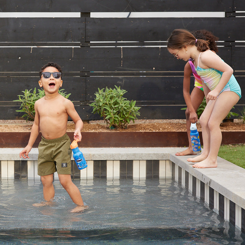 12oz-kid-s-classic-with-flip-seal-sport-cap-r3 kid_sport_flip_seal_12oz_boy_pool_square.jpg