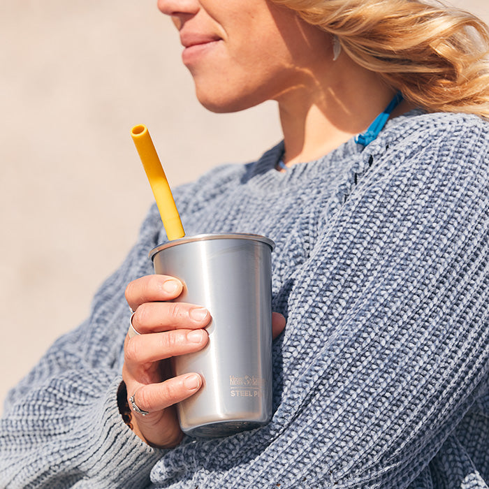 straw-4-pack-o5 recycled_steel_straw_pint_sun_lifestyle.jpg