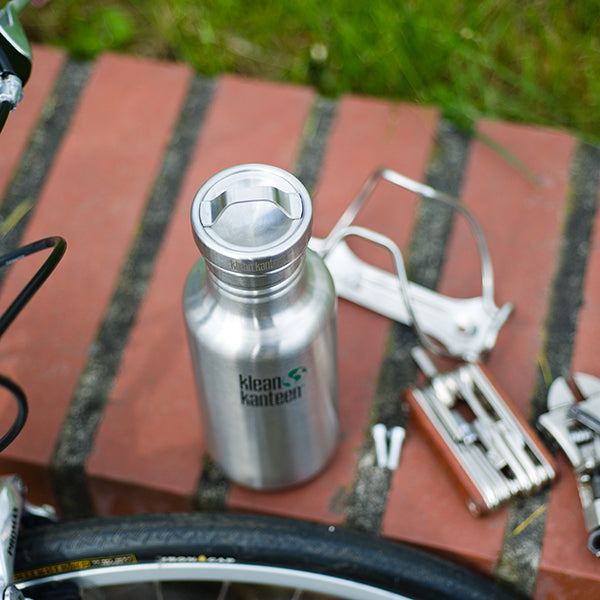 classic-steel-loop-cap-a6 stainless_bottle_cap_bike_parts_lifestyle.jpg